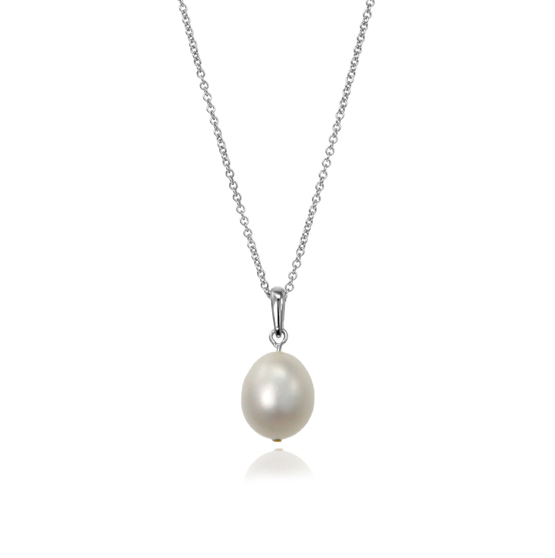 Freshwater Pearl Pendant in Silver