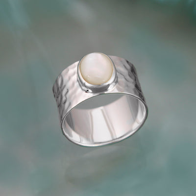Image of Mabe Pearl Silver Serenity Ring